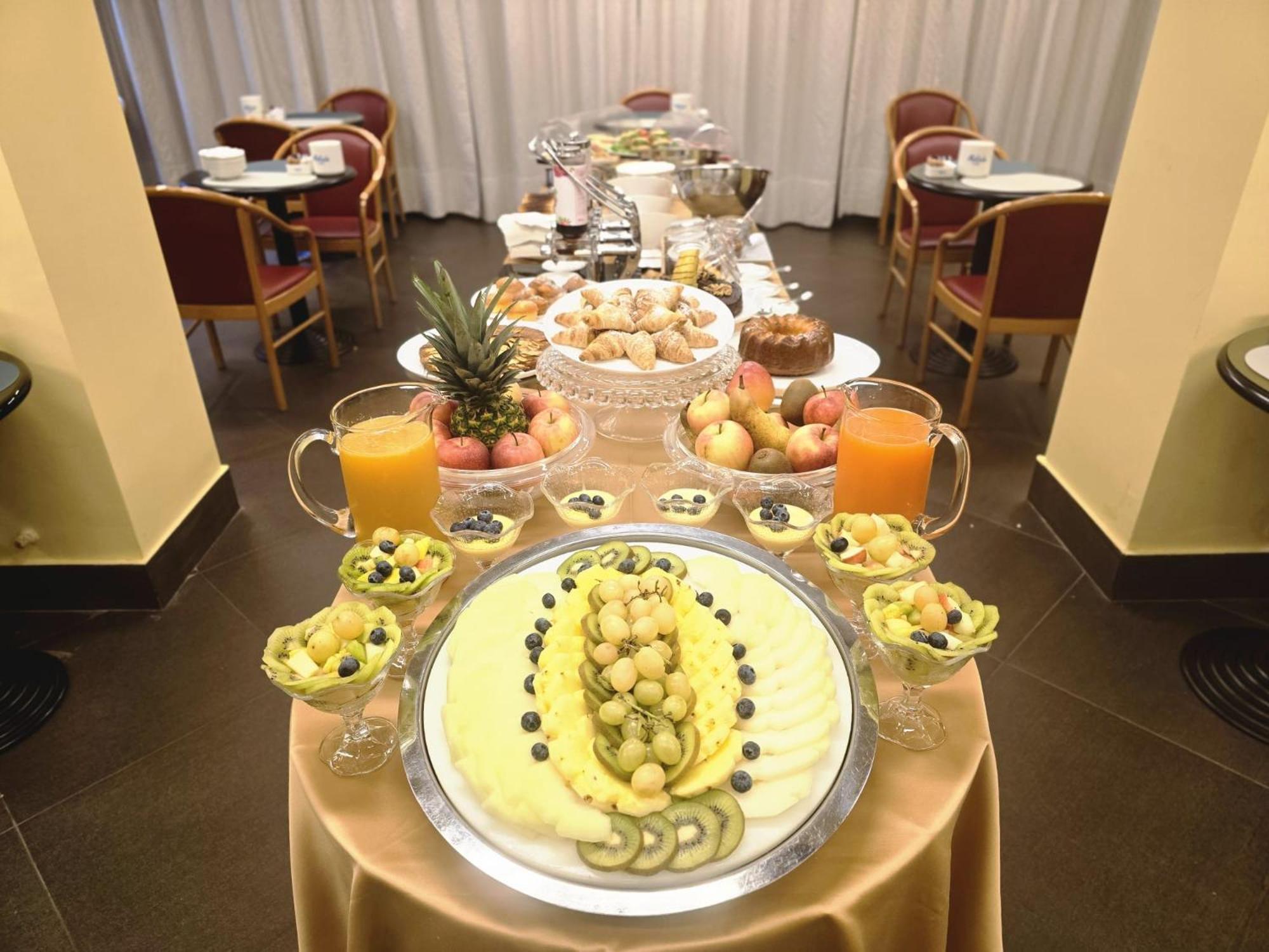 Mokinba Hotels Sant'Ambroeus Milan Exterior photo
